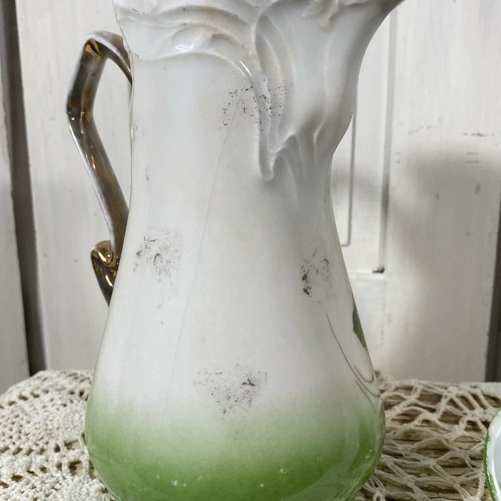 N/A beautiful antique